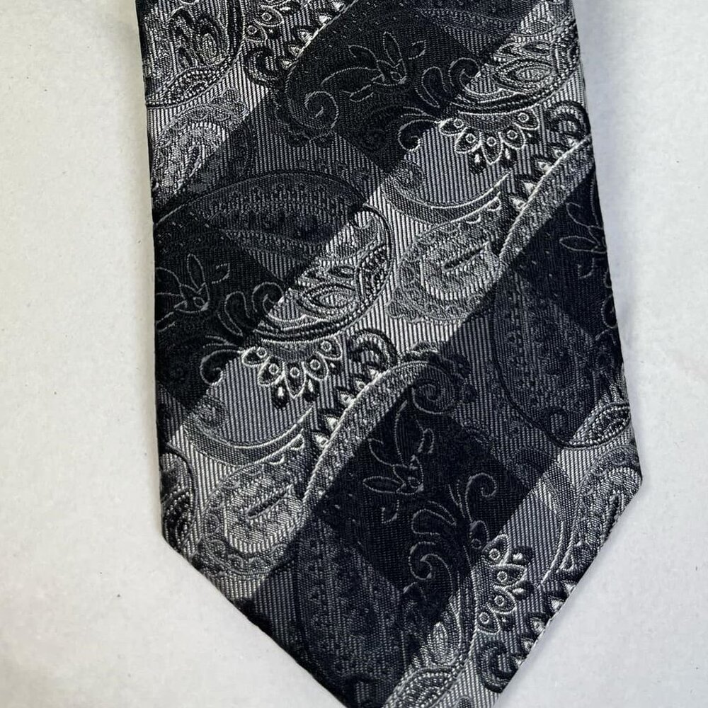 Vintage Bocara‎ Men's Silk Necktie 60 1/8" X 3 1/4" Gray Paisleys MCM MobBoss